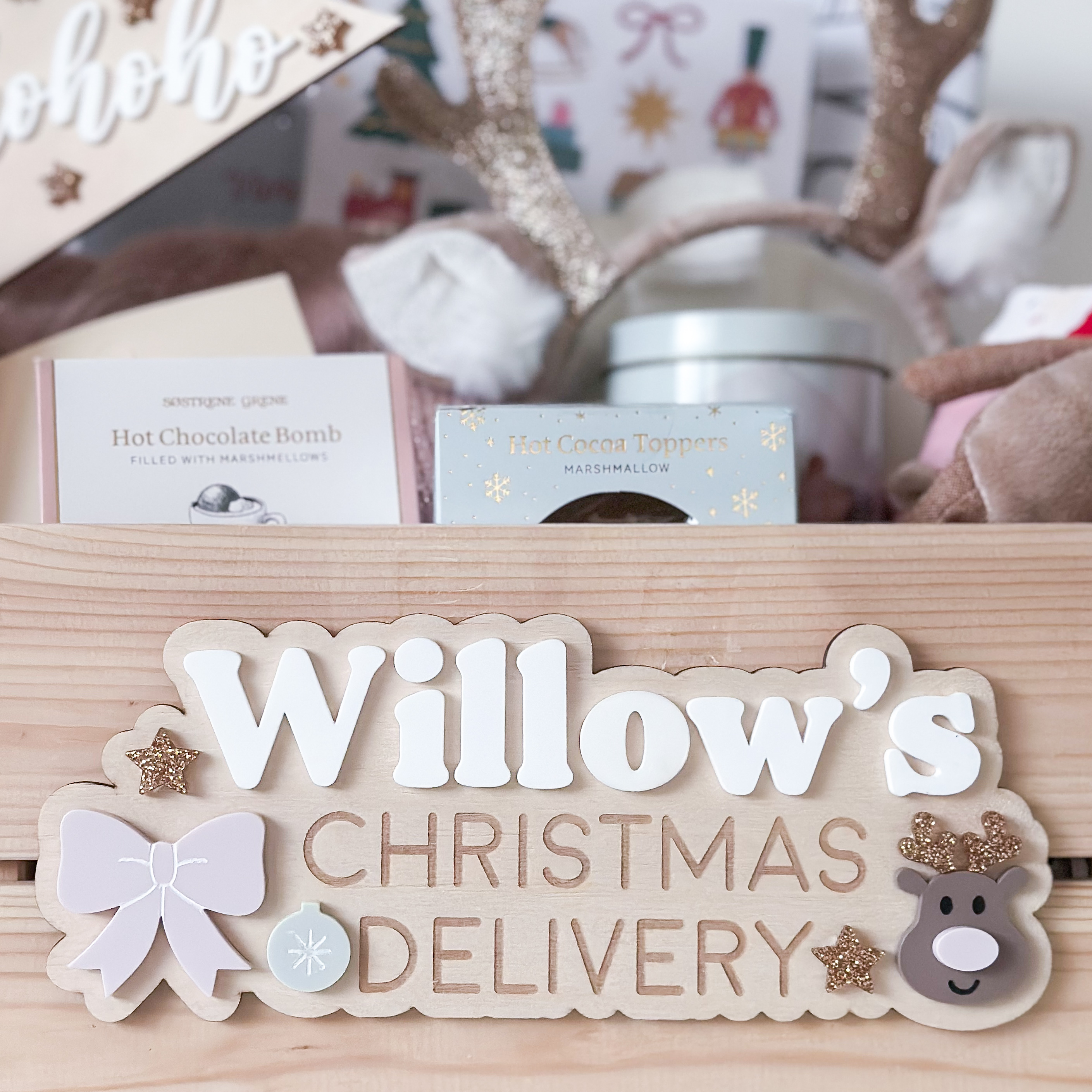 Interchangeable Personalised Christmas Crate (Bow & Reindeer) alternate view